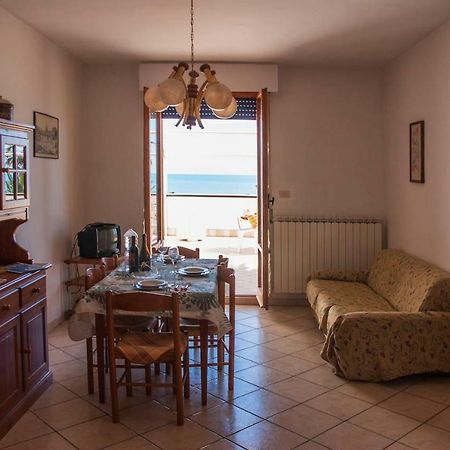 Appartamento Di Antonio Fronte Mare Montesilvano Marina Dış mekan fotoğraf
